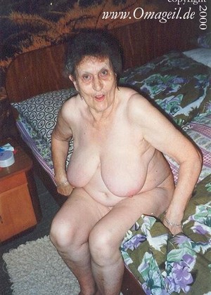 popular tag pichunter  Wrinkled Grandma Mature pornpics (1)