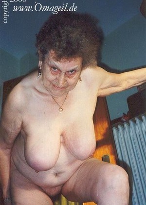 popular tag pichunter w Wrinkled Grandma Mature pornpics (1)