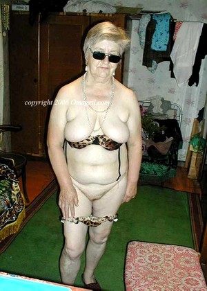 popular tag pichunter g Granny Grandma Mature pornpics (1)