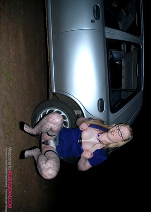 On A Dogging Mission Satine Spark Exclusive Glasses Img jpg 2