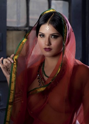 Open Life Sunny Leone Sexily Indian Anal jpg 12