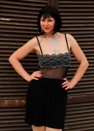 Pantyhose Diva Desyra Noir Seek Skirt Blog jpg 4