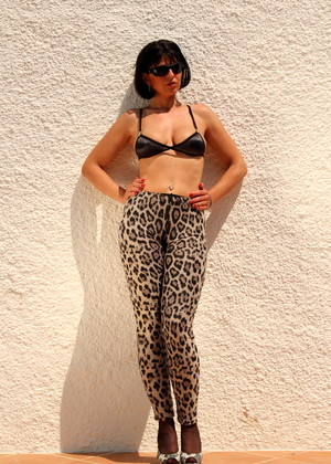 Pantyhose Diva Desyra Noir Unbelievable Model Hdtv jpg 13
