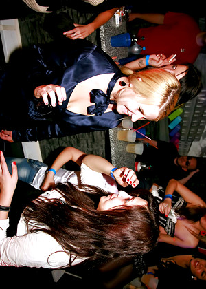 Party Hardcore Gina Killmer Vivien Hello Groupsex Sex Edition jpg 10
