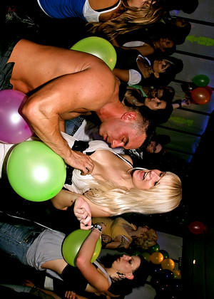 Party Hardcore Partyhardcore Model Real Blowjob Mobi Edition jpg 13