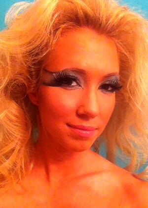 Pornstar Platinum Nicki Blue Hottest Face Pegging jpg 8