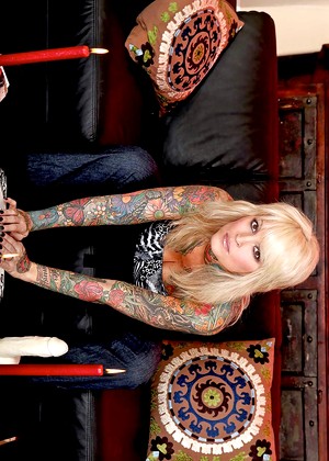 Janine Lindemulder jpg 11