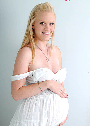 Pregnant Kristi Hydii May Usa High Heels Uporn jpg 6