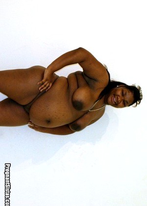 Pregnant Sistas Pregnantsistas Model Cute Pregnant Black Babes Free Pass jpg 9