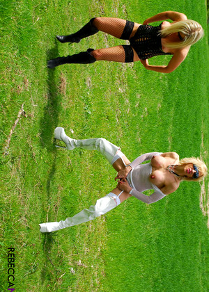 Rebecca More Rebeccamore Model Crazy Pissing Sexcam jpg 6