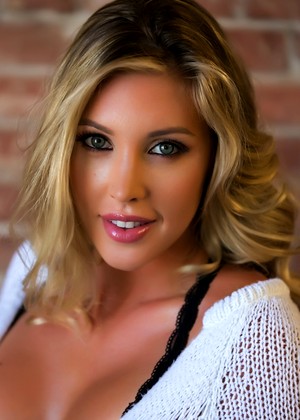 Samantha Saint jpg 11