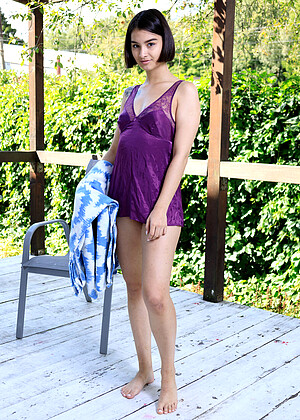 Showy Beauty Sasha Nudehandjob Skirt Hentaihaven jpg 8