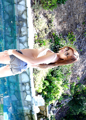 Teen Pies Kaylee Haze Show Close Up Mobileporn jpg 13