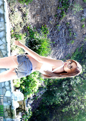 Teen Pies Kaylee Haze Show Close Up Mobileporn jpg 2