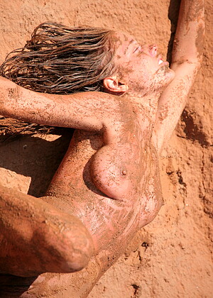 The Life Erotic Janet A Brandi Wet Resort jpg 13