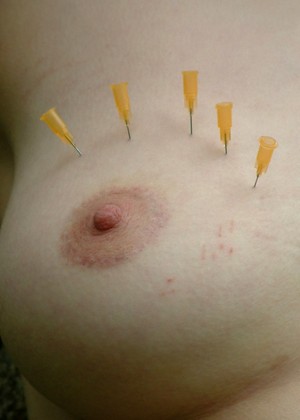 popular tag pichunter p Piercing Needles pornpics (2)