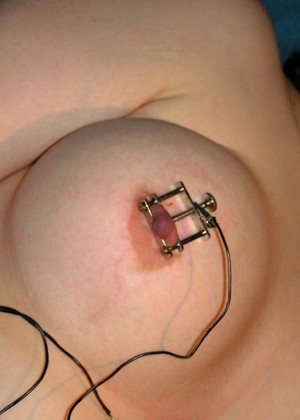 popular tag pichunter e Electrodes pornpics (1)