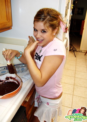 popular tag pichunter t Teen Young Food pornpics (1)