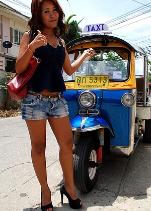Tuktuk Patrol Lek Valentina Amateur Xlxxx jpg 12