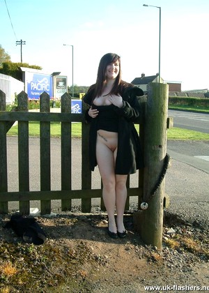 Uk Flashers Dolly Horny Nude Mobi Image jpg 5