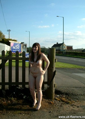 Uk Flashers Dolly Horny Nude Mobi Image jpg 9