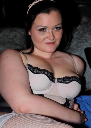 Ukpornparty Model jpg 13