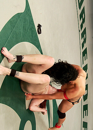 Ultimate Surrender Bella Rossi Izamar Gutierrez Floor Milf Sonaseekxxx jpg 15