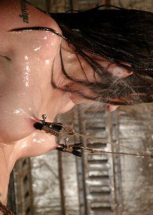 Water Bondage Alice Sadique Sha Fetish 3gppron Download jpg 17