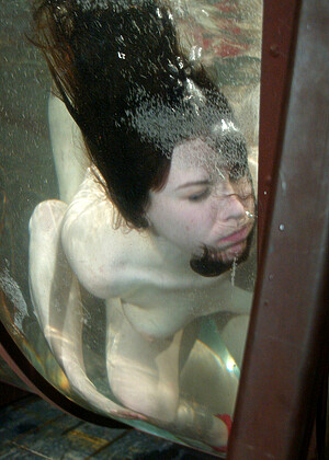 Water Bondage Dana Dearmond Pinky Lee Imges Wet Boobas Neud jpg 16