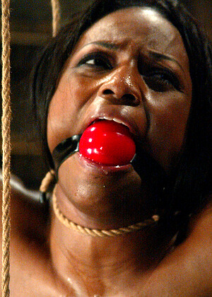 Jada Fire jpg 4