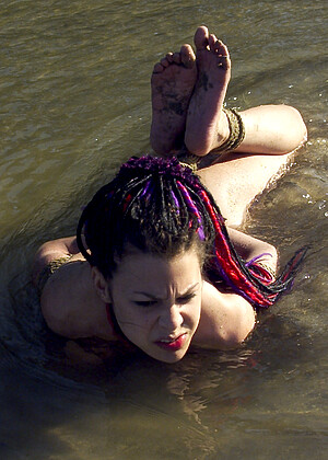 Water Bondage Mallory Knots Doing Fetish Wankitnow jpg 11