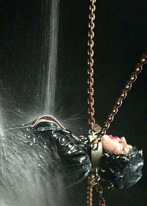 Water Bondage Riley Mason Neked Brunette Sexpin jpg 22