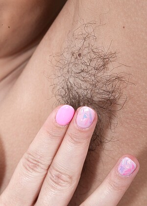 We Are Hairy Vanessa Vaughn Fling Hairy Flores jpg 9