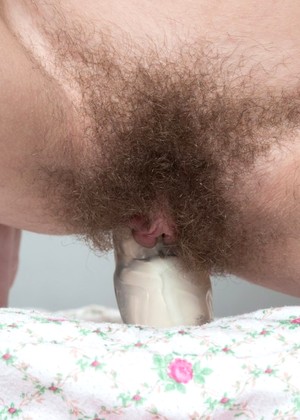 Wearehairy Model jpg 15