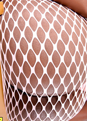Bootyliciousmag Layla Monroe Secret Legs Mobi Gallery