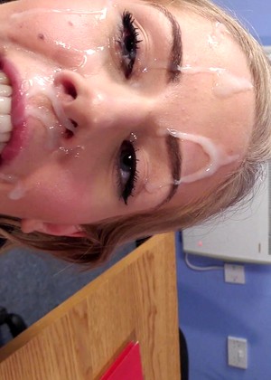 Cumforchloe Chloe Vegas Contain Facial Vrxxx