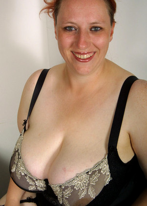 Divinebreasts Divinebreasts Model Loadmouth Mature Brunettexxxpicture