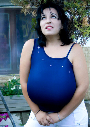 Divinebreasts Divinebreasts Model Trendy Chubby Pictures