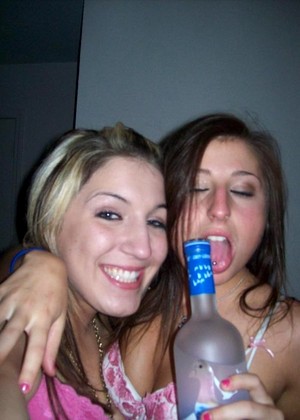 Drunkattentionwhores Drunkattentionwhores Model Cutey Amateurs Style