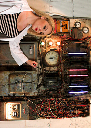 Electrosluts Aiden Starr Katharine Cane Sovereign Syre Cybergirl Femdom Boobs Photos