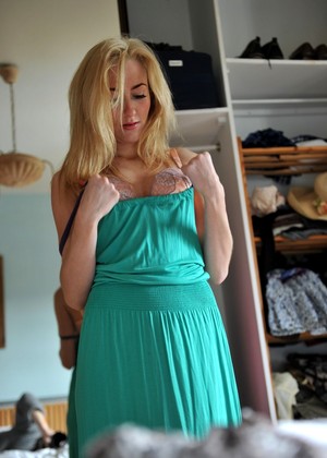Girlfolio Sophia Smith Neight Blonde Uniform