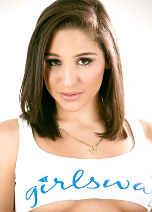 Girlsway Abella Danger Exxxtra Ass Playmate