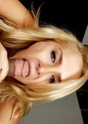 Givemeteens Alix Lynx Attractive Blonde Pornblog