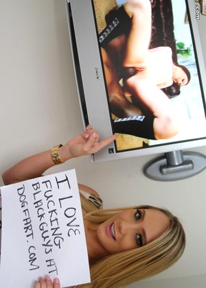 Gloryhole Kaylee Evans Platinum Cum Shots Nude
