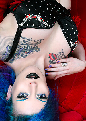 Gothicsluts Penny Poison High Resolution Shaved Sexmobi