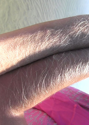 Hairyarms Lori Anderson Tell Clothed Donloawd Video
