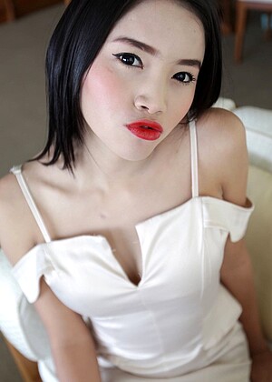 Helloladyboy Helloladyboy Model Devilfilmcom Ladyboy Screaming Girl