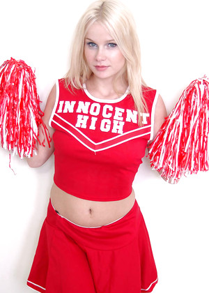 Innocenthigh Kylee Crista Browsing Blonde Pornstar