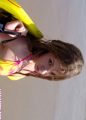 Littleapril Little April Surfing Petite Porn Mobi