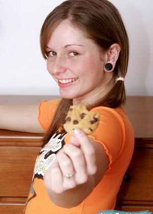 Littlecookie Little Cookie Look Beautiful Teen Girl Actress